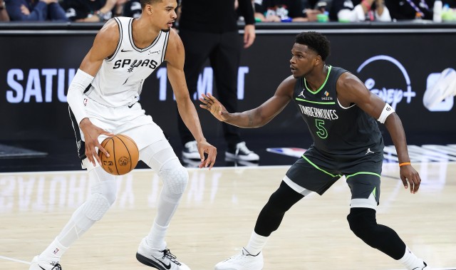 B体育下载-马刺拿赛点？ESPN预测明日G4胜率：马刺63% 森林狼37%