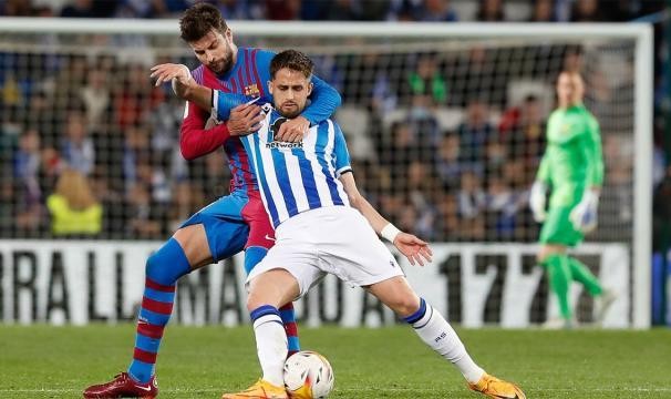 巴萨后卫全伤险丢胜局，稳住敏感西超席位